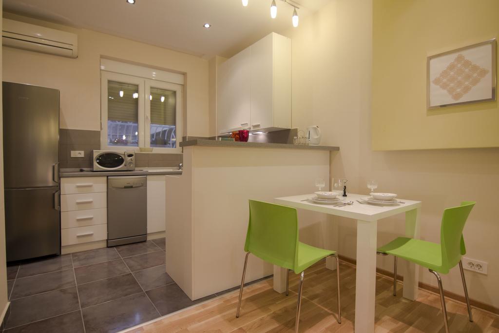 Apartment Forest Beograd Rom bilde